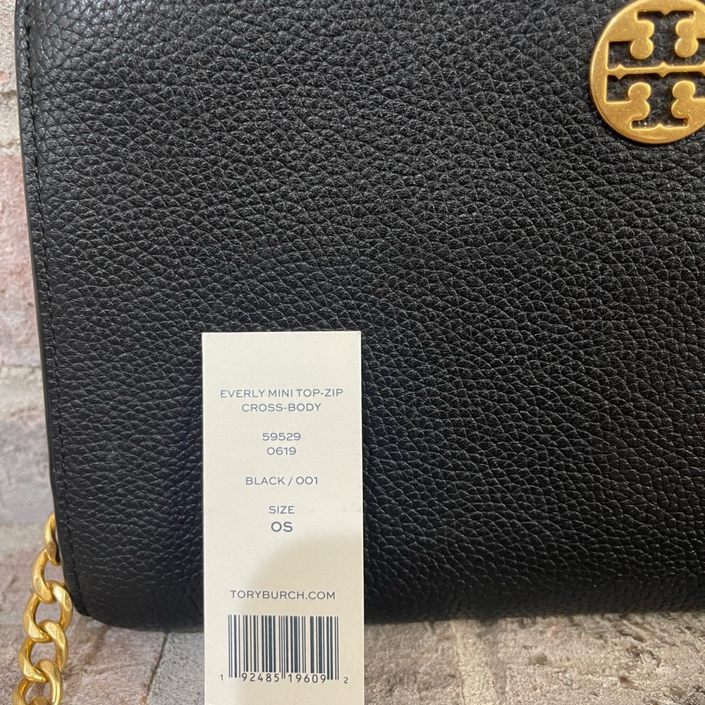 Tory Burch Black Crossbody Bag with Gold Logo - Picture 11 of 14